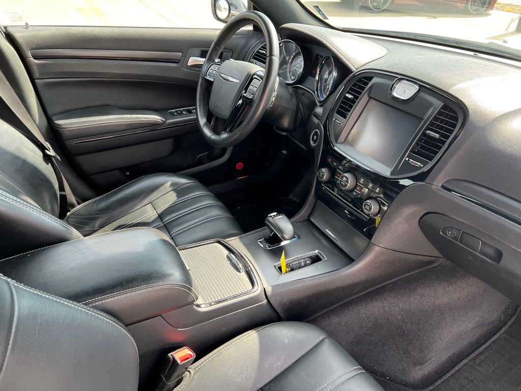 Used 2014 Chrysler 300 S AWD/4WD image 12