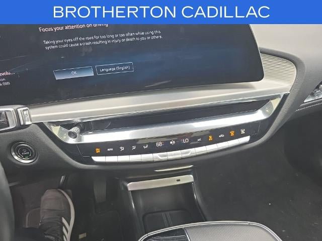 Used 2024 Cadillac Lyriq Luxury AWD/4WD image 16