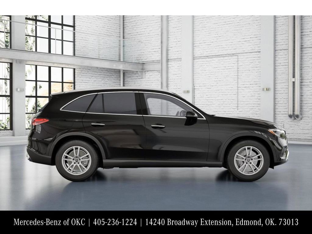 Used 2026 Mercedes-Benz GLC 300 4MATIC image 2