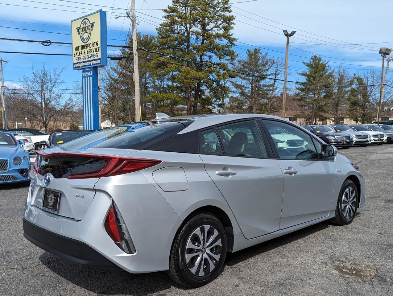 Used 2022 Toyota Prius Prime XLE image 7