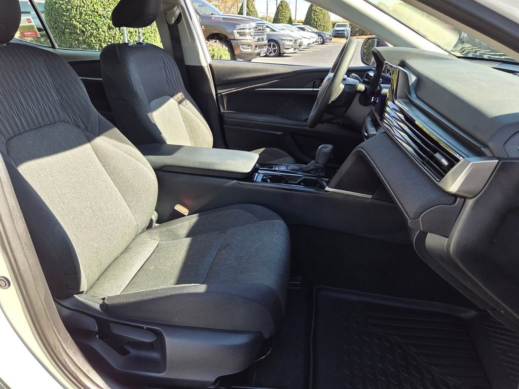 Certified 2025 Toyota Camry LE FWD image 14