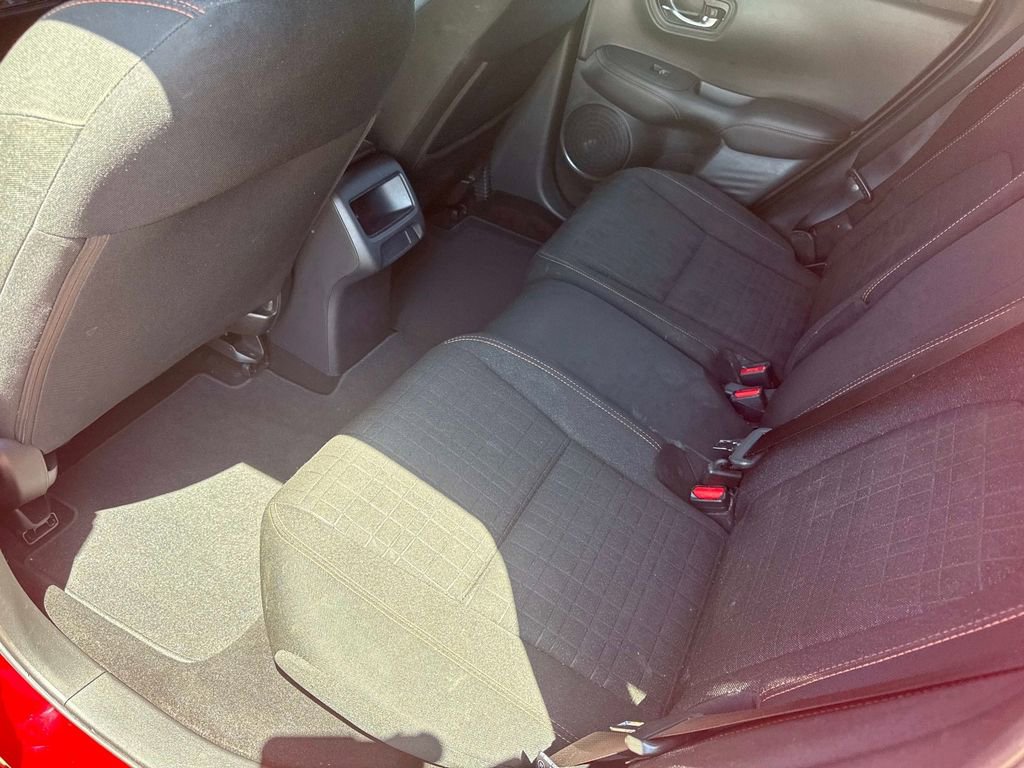 Used 2023 Honda HR-V Sport image 16