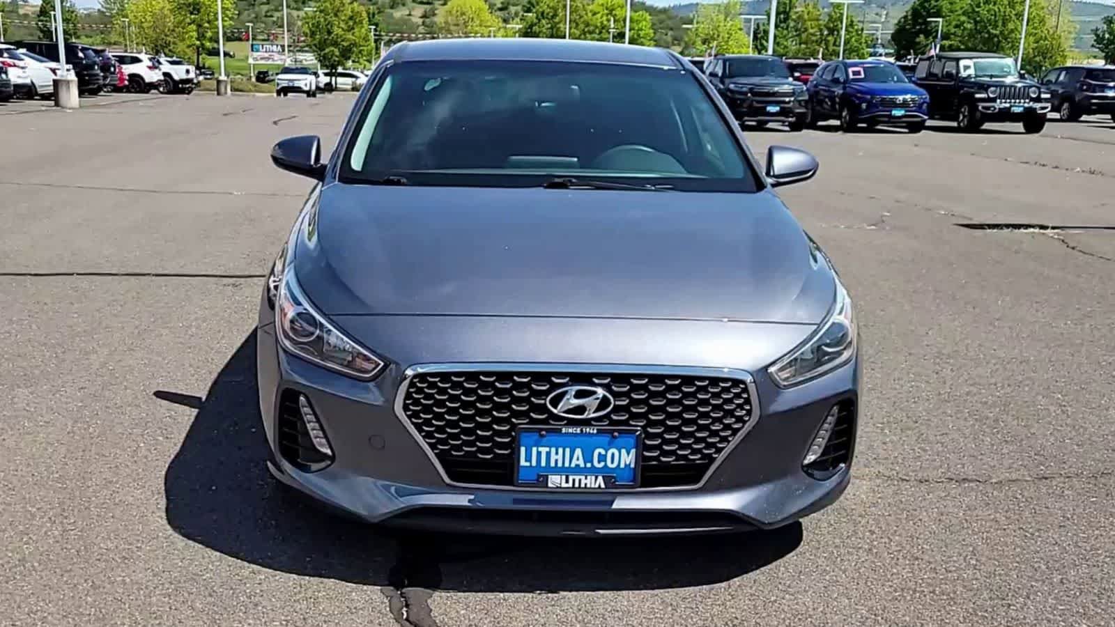 Used 2018 Hyundai Elantra GT FWD image 3