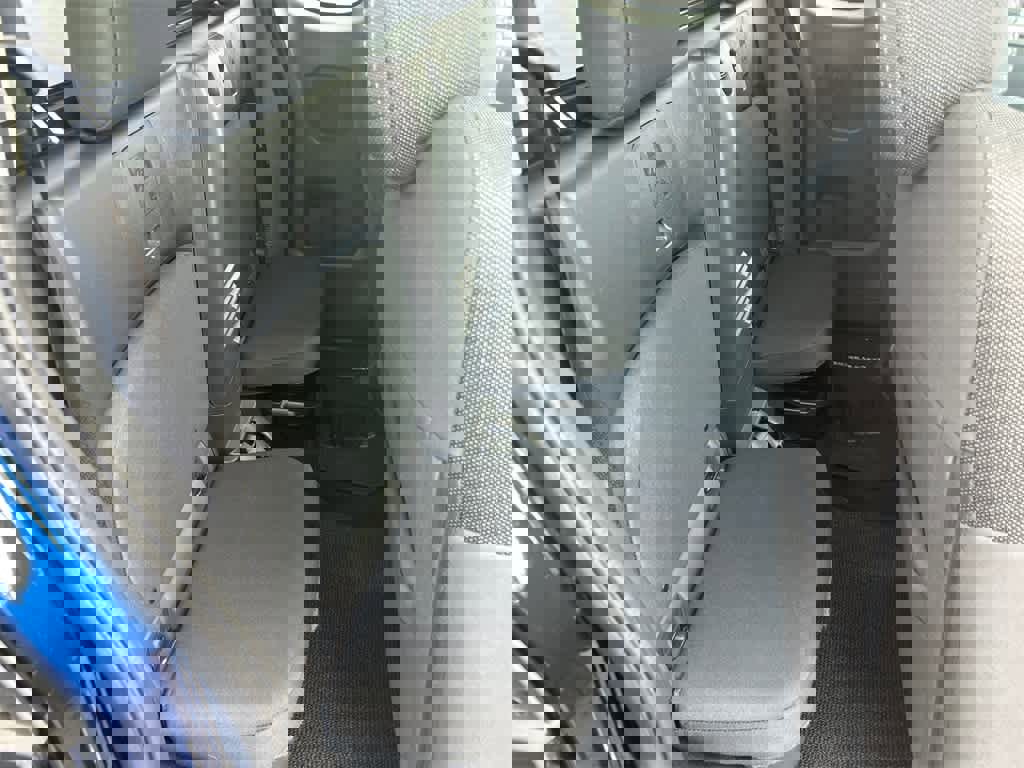 Used 2022 Nissan Frontier SV w/ Technology Package image 13