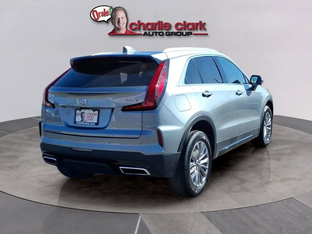 Used 2025 Cadillac XT4 Premium Luxury FWD image 5