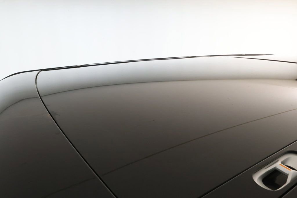 Used 2023 Rivian R1S Adventure image 8