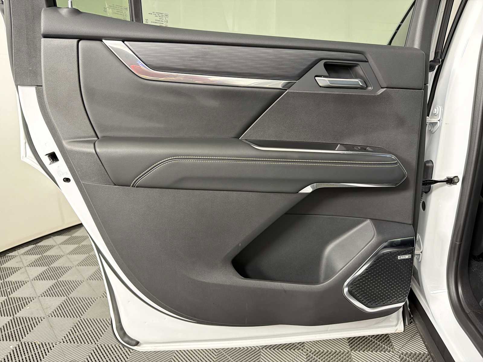 New 2025 GMC Acadia Elevation w/ Elevation Premium Package image 42