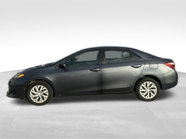 Used 2017 Toyota Corolla L FWD image 2