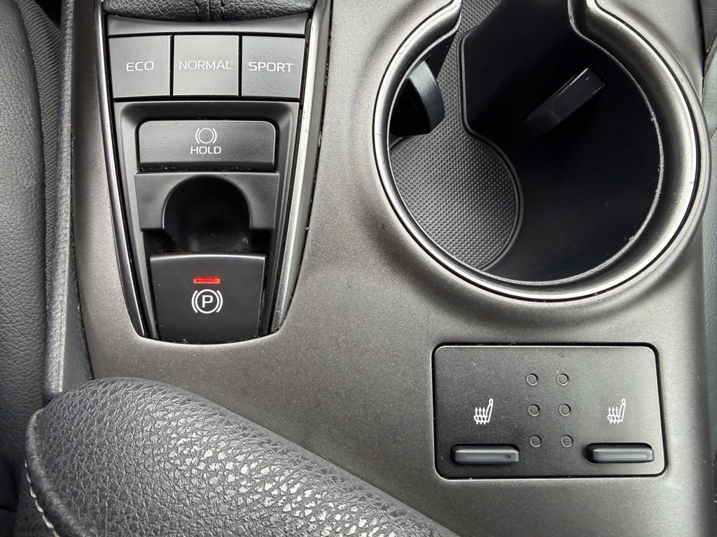 Used 2023 Toyota Camry XSE image 23