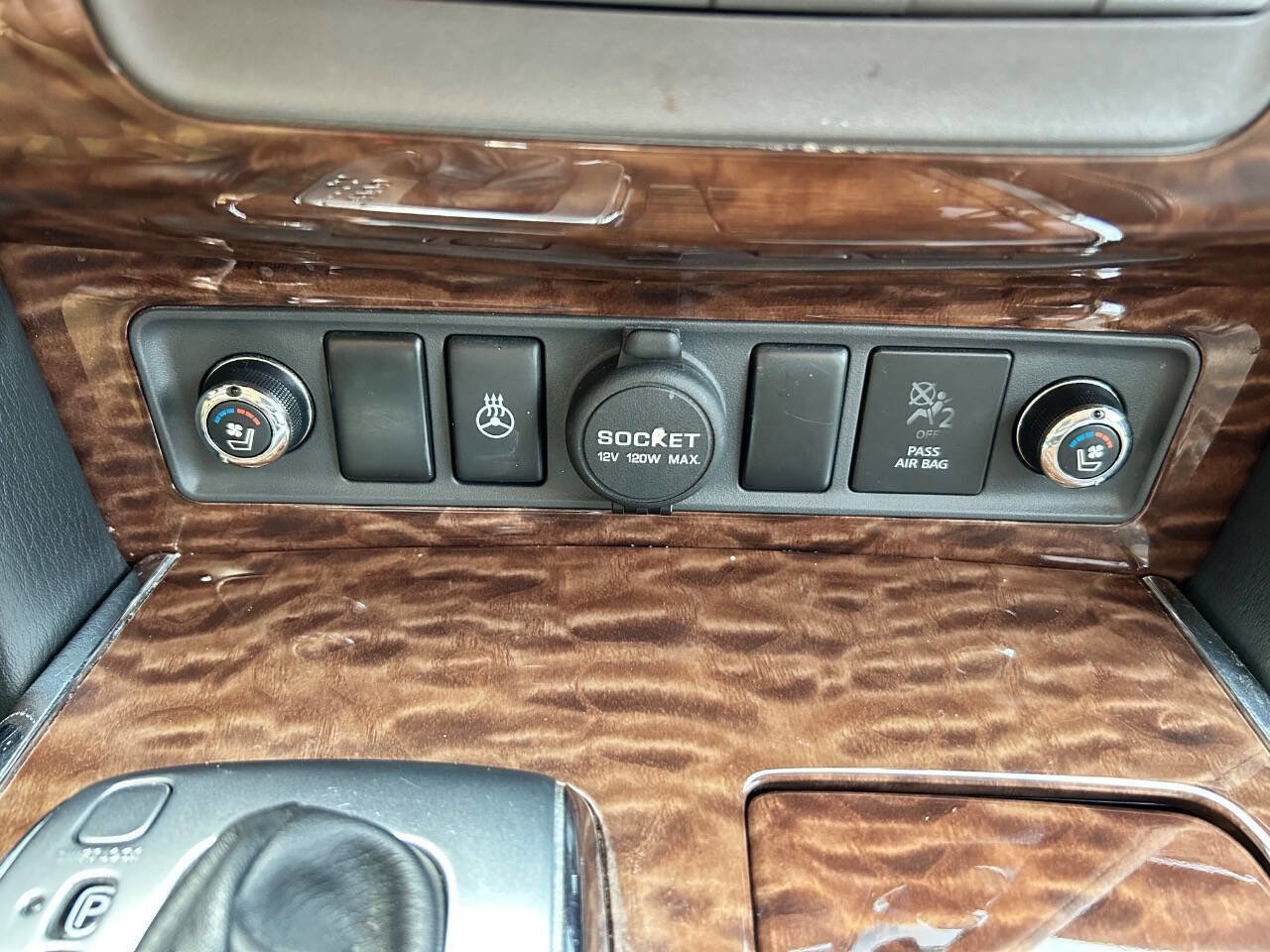 Used 2017 Nissan Armada Platinum w/ Captain Seat Package image 31