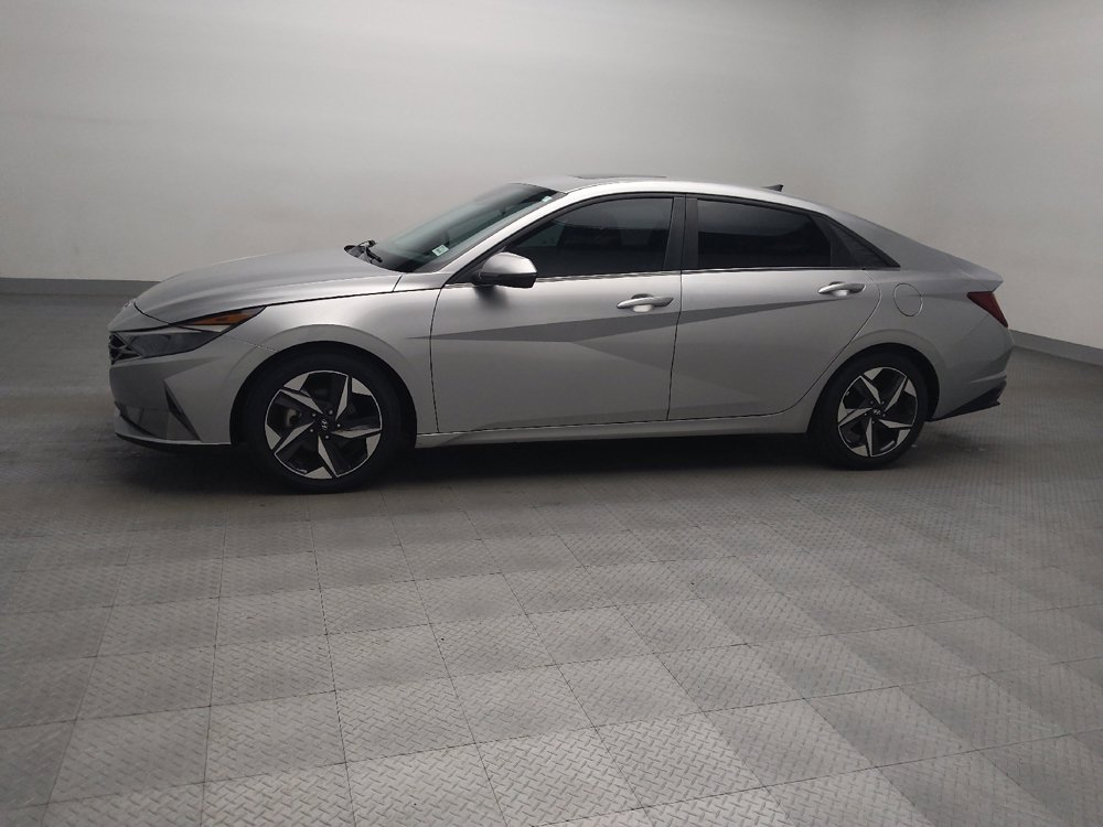 Used 2021 Hyundai Elantra SEL w/ Convenience + Premium Package FWD image 2
