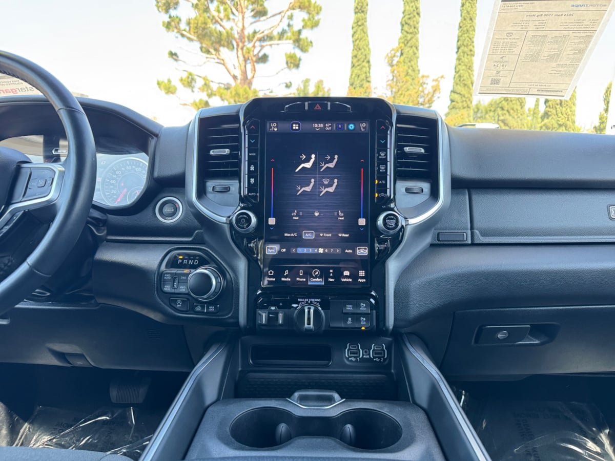 Used 2024 RAM 1500 Big Horn AWD/4WD image 15