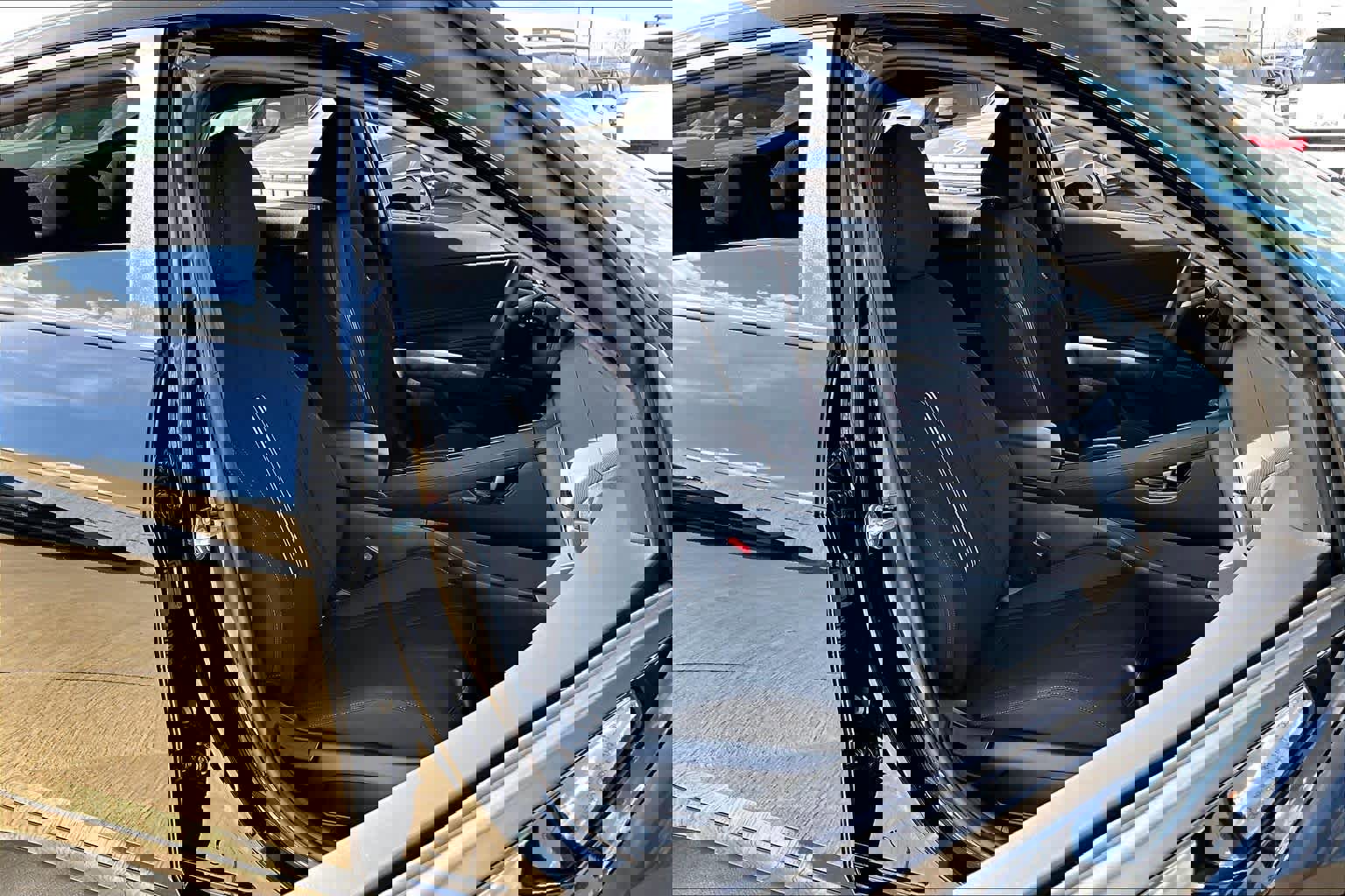 Certified 2025 Hyundai Elantra Sport image 18