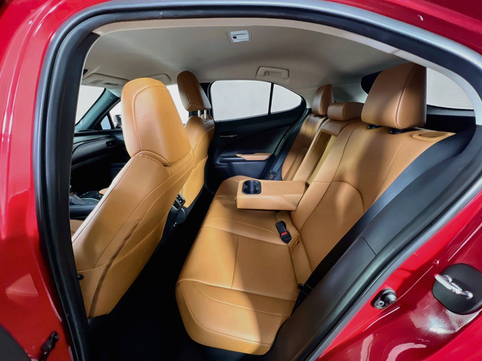 Used 2020 Lexus UX 250h w/ Accessory Package 2 AWD/4WD image 22