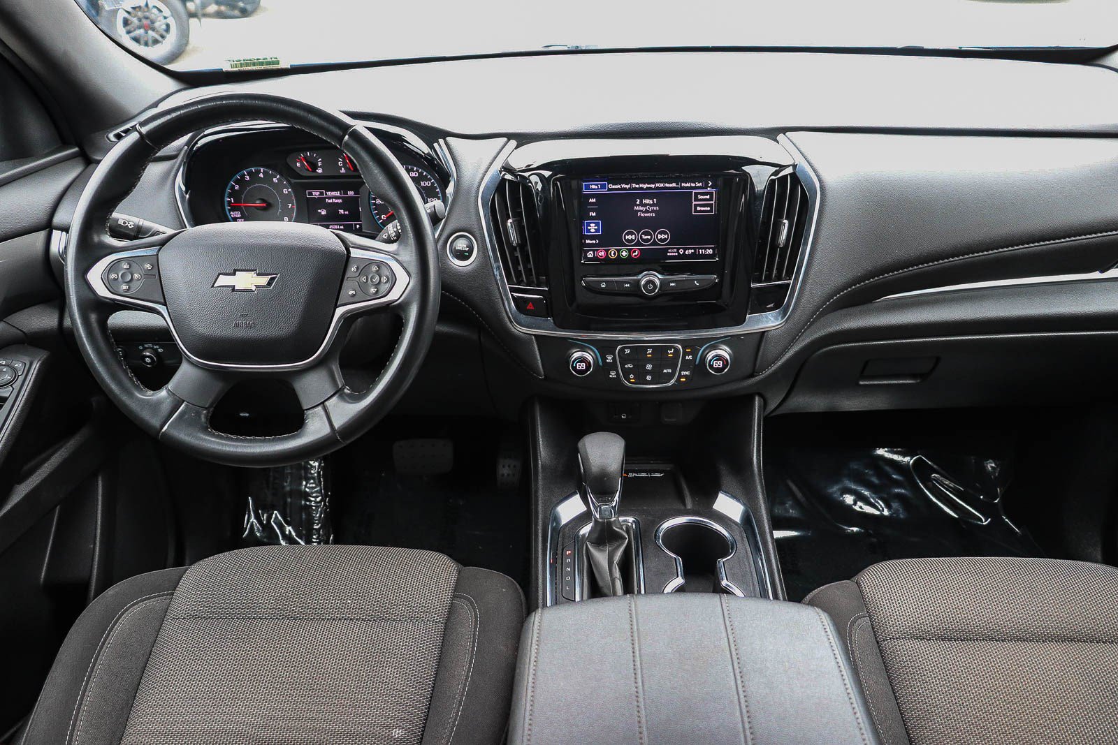 Used 2023 Chevrolet Traverse LT FWD image 12