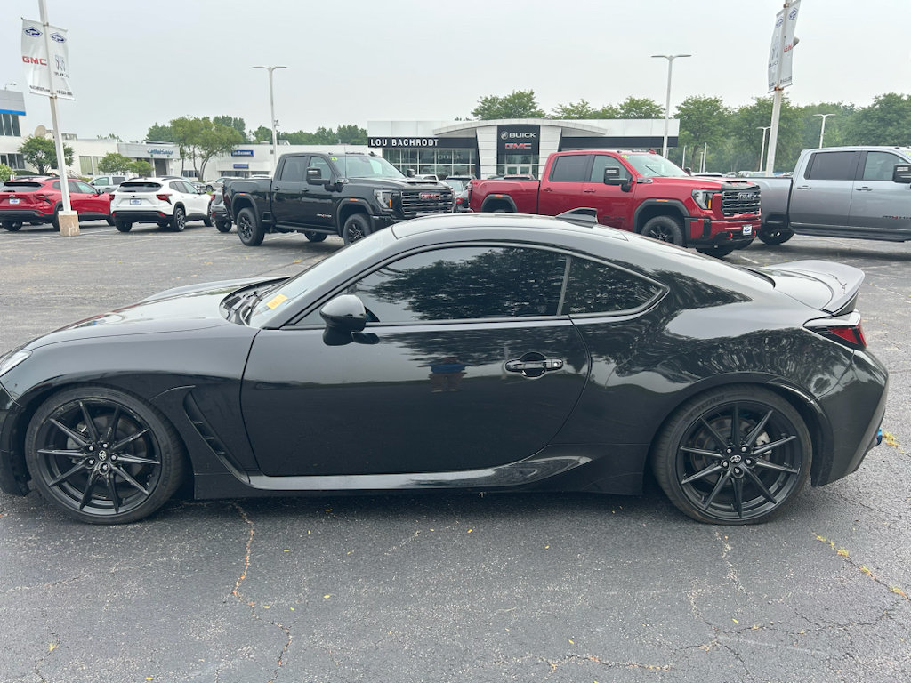 Used 2024 Toyota GR86 Premium RWD image 8