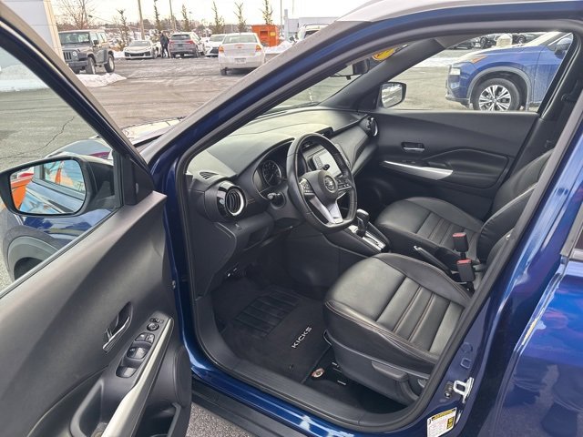 Used 2018 Nissan Kicks SR w/ Premium Package image 7