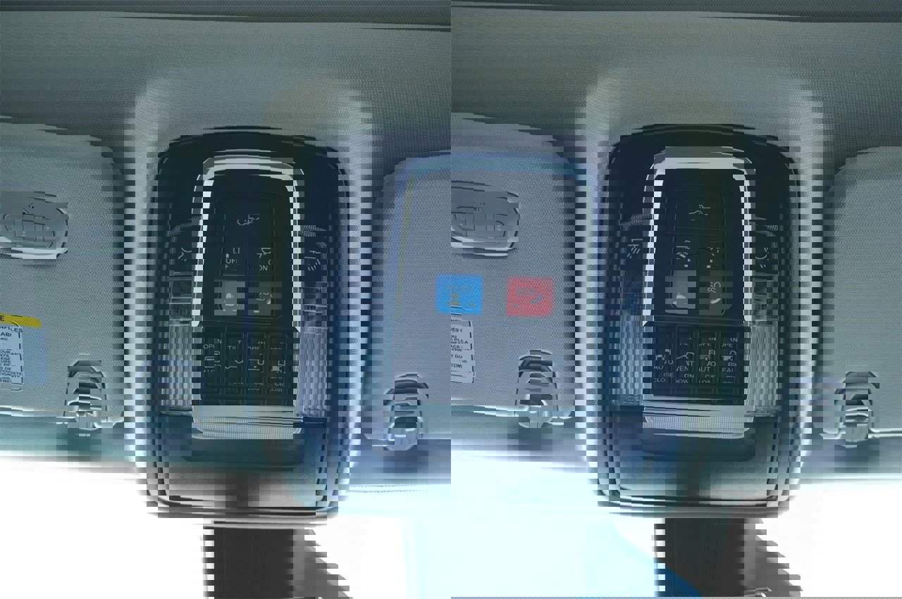 New 2025 RAM 1500 Limited image 3