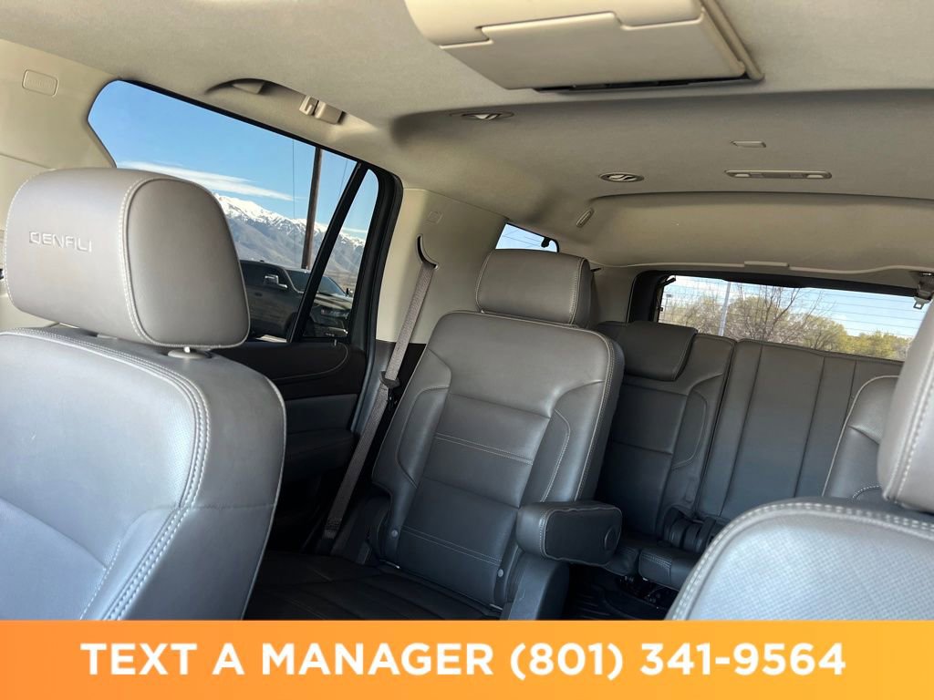 Used 2016 GMC Yukon Denali w/ Open Road Package AWD/4WD image 29