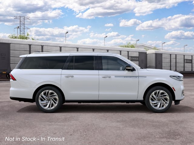 New 2027 Lincoln Navigator L Reserve AWD/4WD image 6