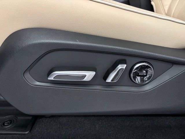 Certified 2026 Acura MDX w/ Advance Package AWD/4WD image 12