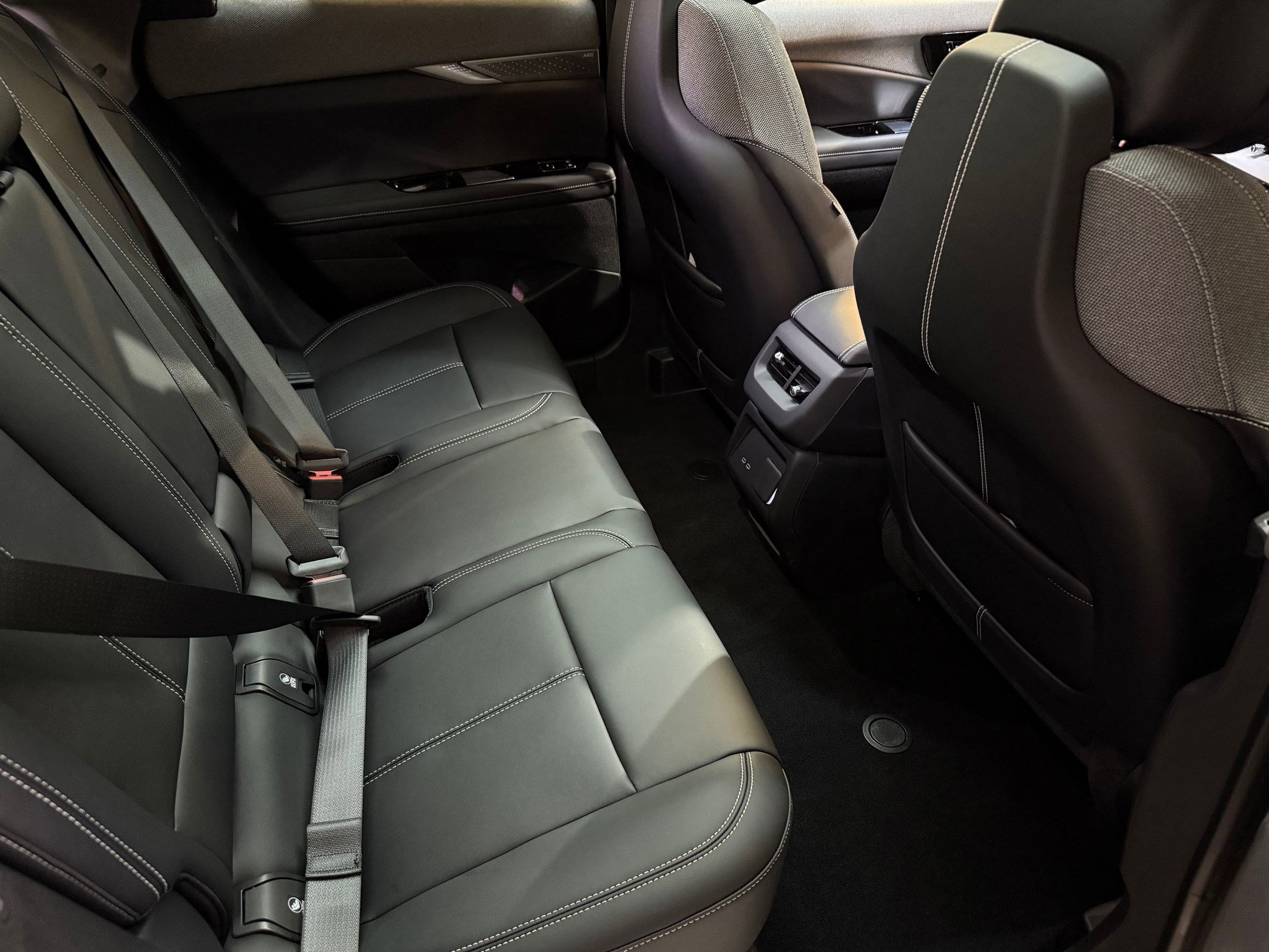 New 2026 Cadillac Optiq Sport 1 image 46