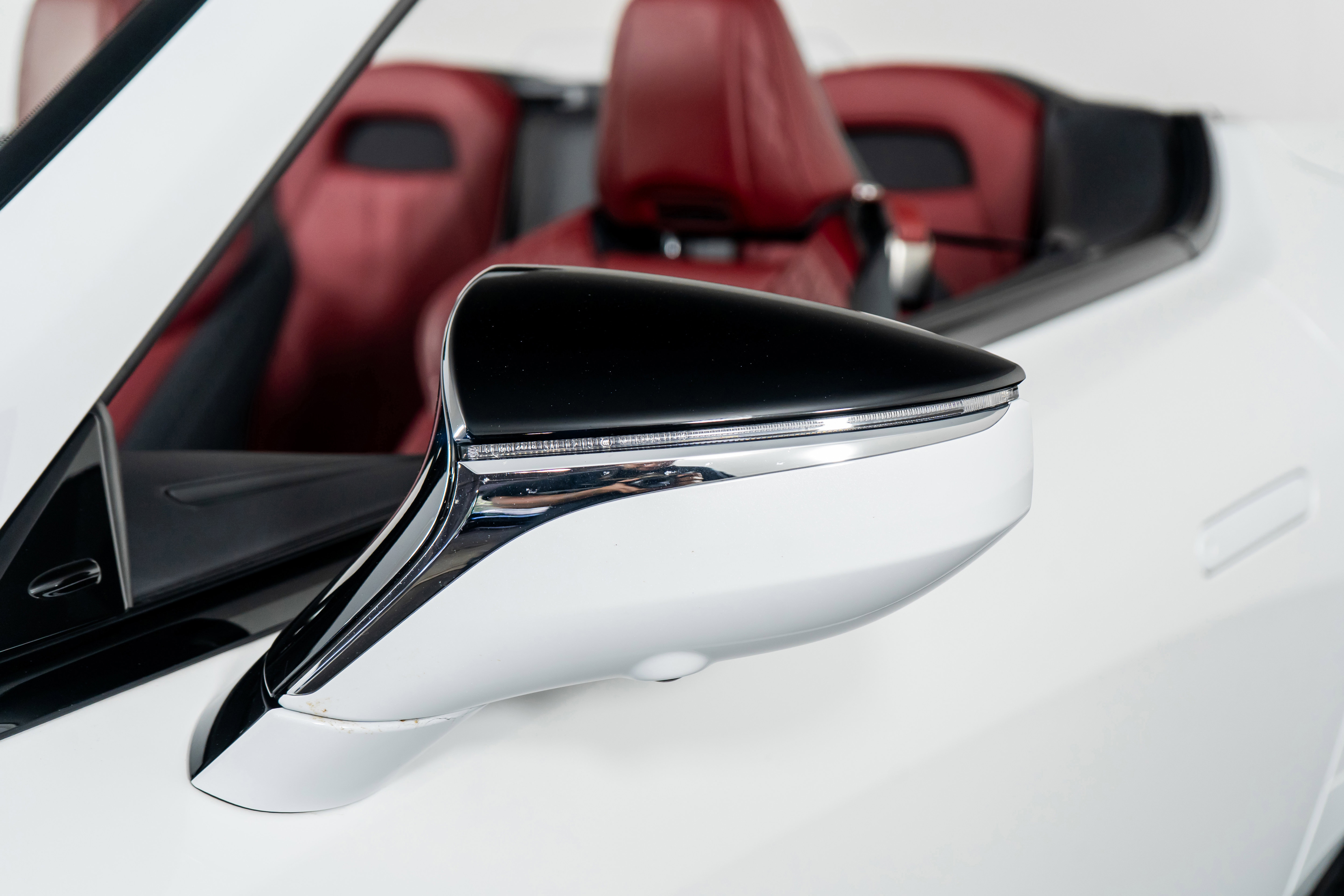 Used 2024 Lexus LC 500 Convertible image 27