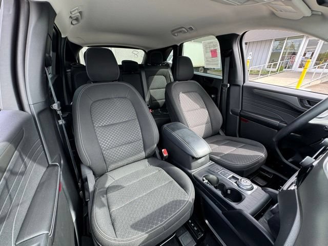 Used 2025 Ford Escape Active AWD/4WD image 25