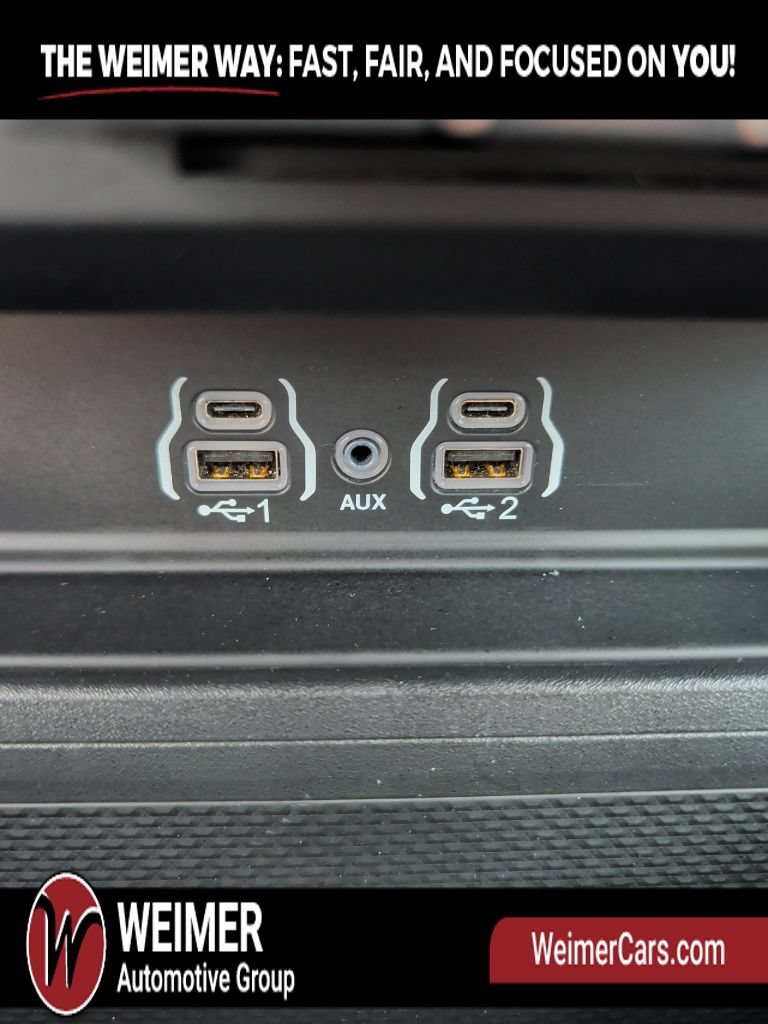 Used 2025 RAM 1500 Big Horn AWD/4WD image 23