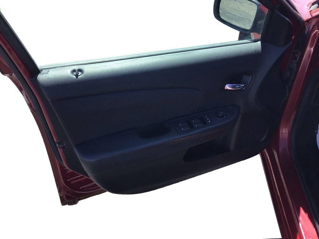 Used 2013 Chrysler 200 Touring image 19