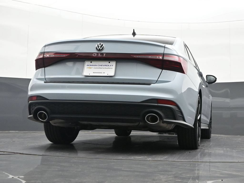 Used 2026 Volkswagen Jetta GLI Autobahn FWD image 33