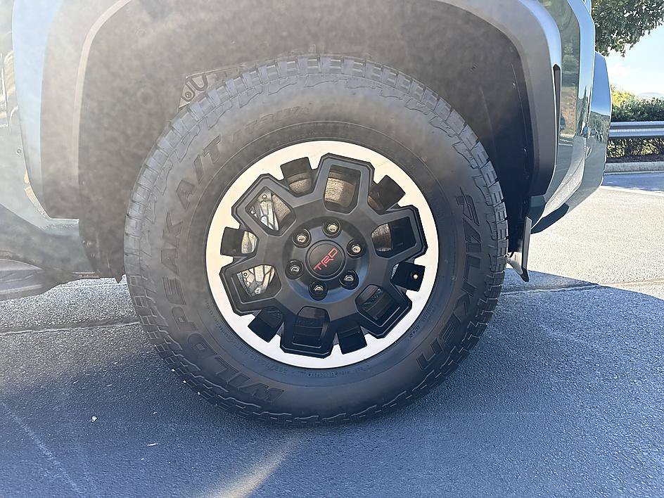 Certified 2026 Toyota 4Runner TRD Off-Road Premium AWD/4WD image 8