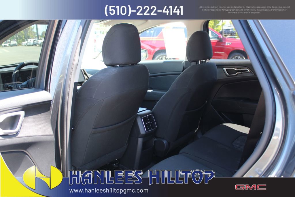 Used 2024 Kia Sportage LX FWD image 14