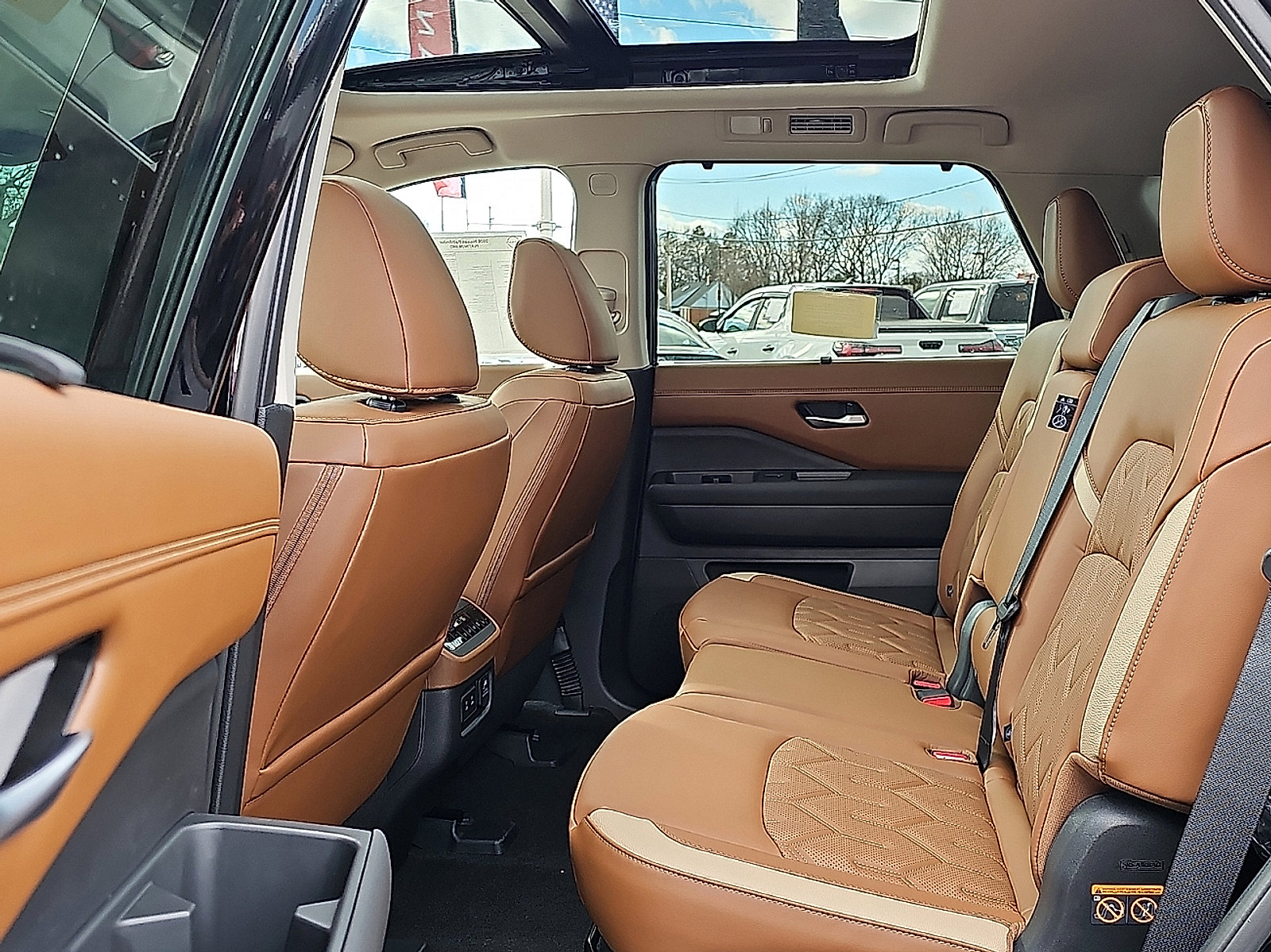 New 2026 Nissan Pathfinder Platinum AWD/4WD image 8