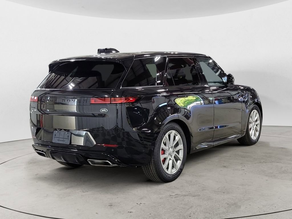 Used 2023 Land Rover Range Rover Sport SE Dynamic image 6