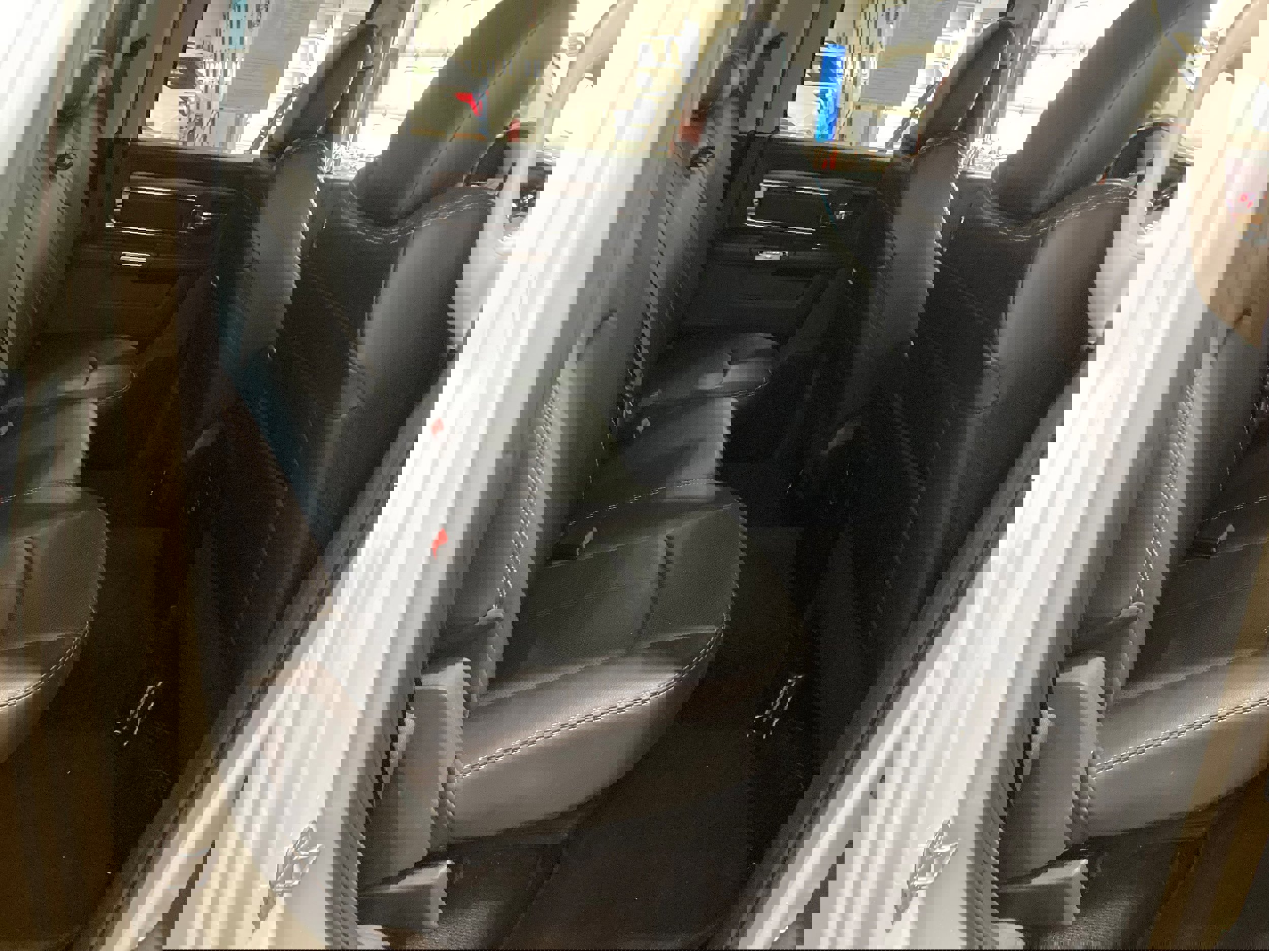 Used 2018 RAM 1500 Laramie w/ Convenience Group image 10