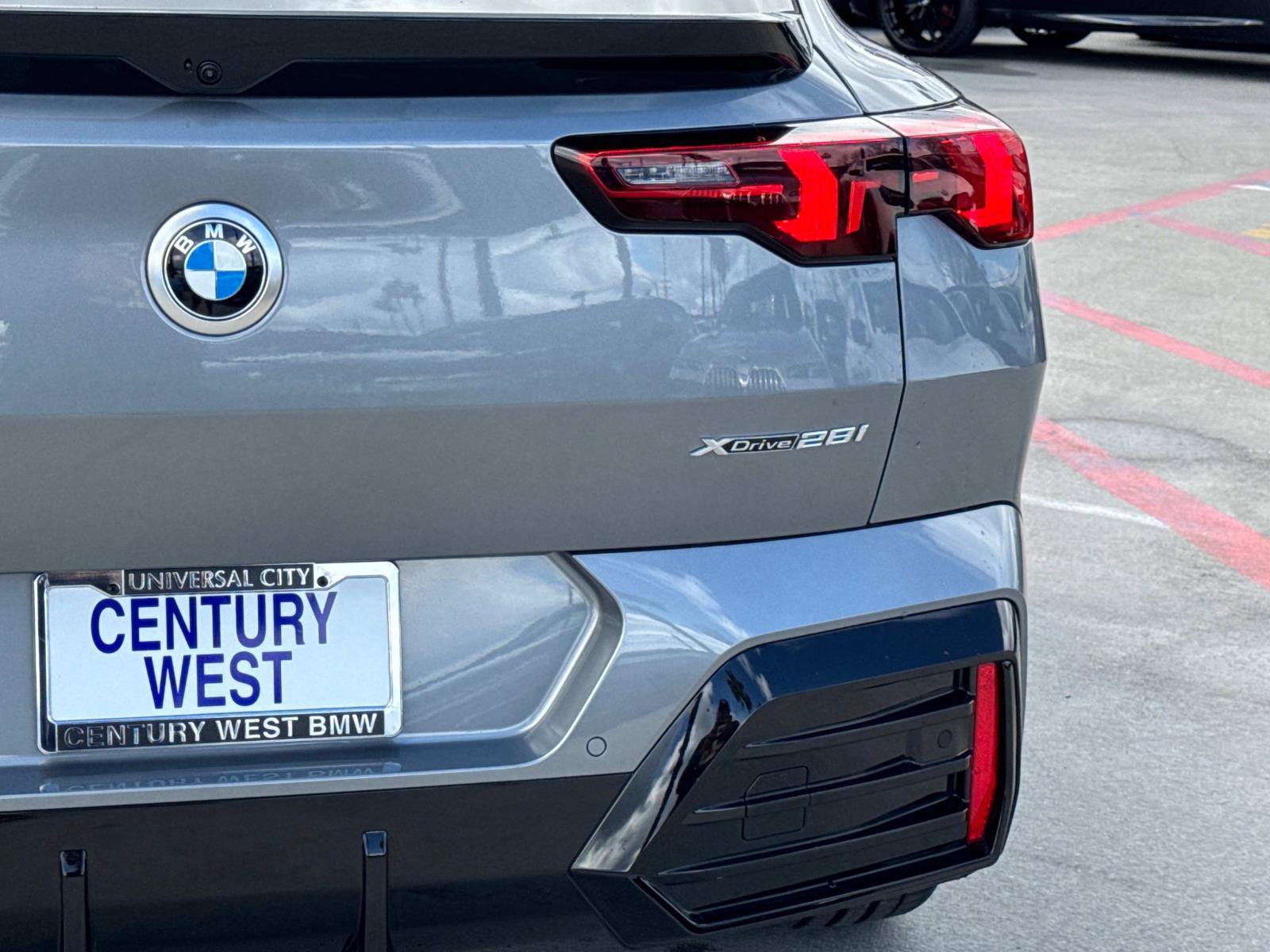 Used 2024 BMW X2 xDrive28i w/ Premium Package image 6