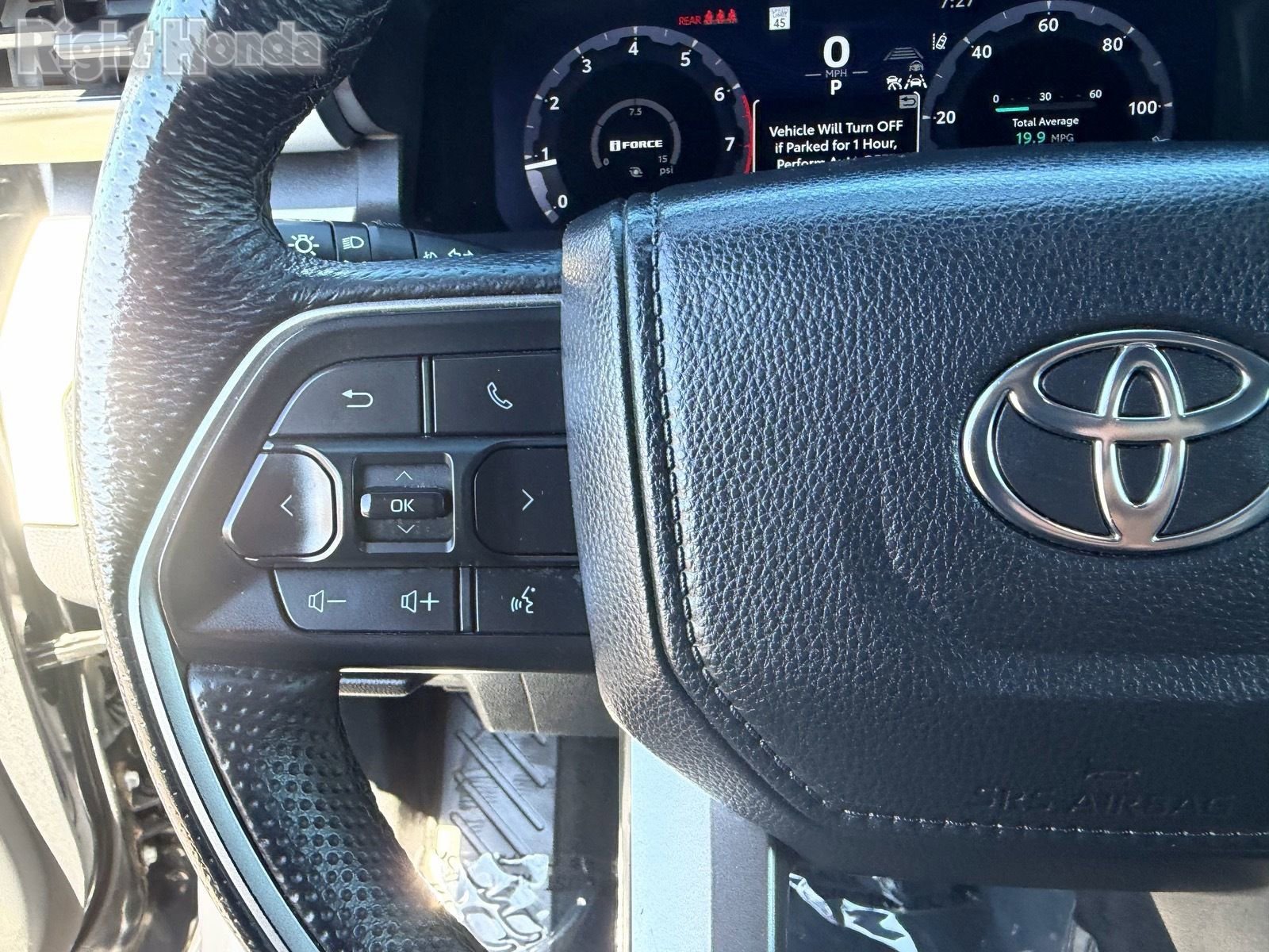 Used 2024 Toyota Tacoma TRD Sport image 32