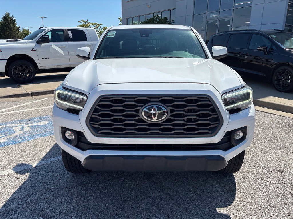 Used 2021 Toyota Tacoma TRD Off-Road w/ TRD Premium Off Road Package AWD/4WD image 7