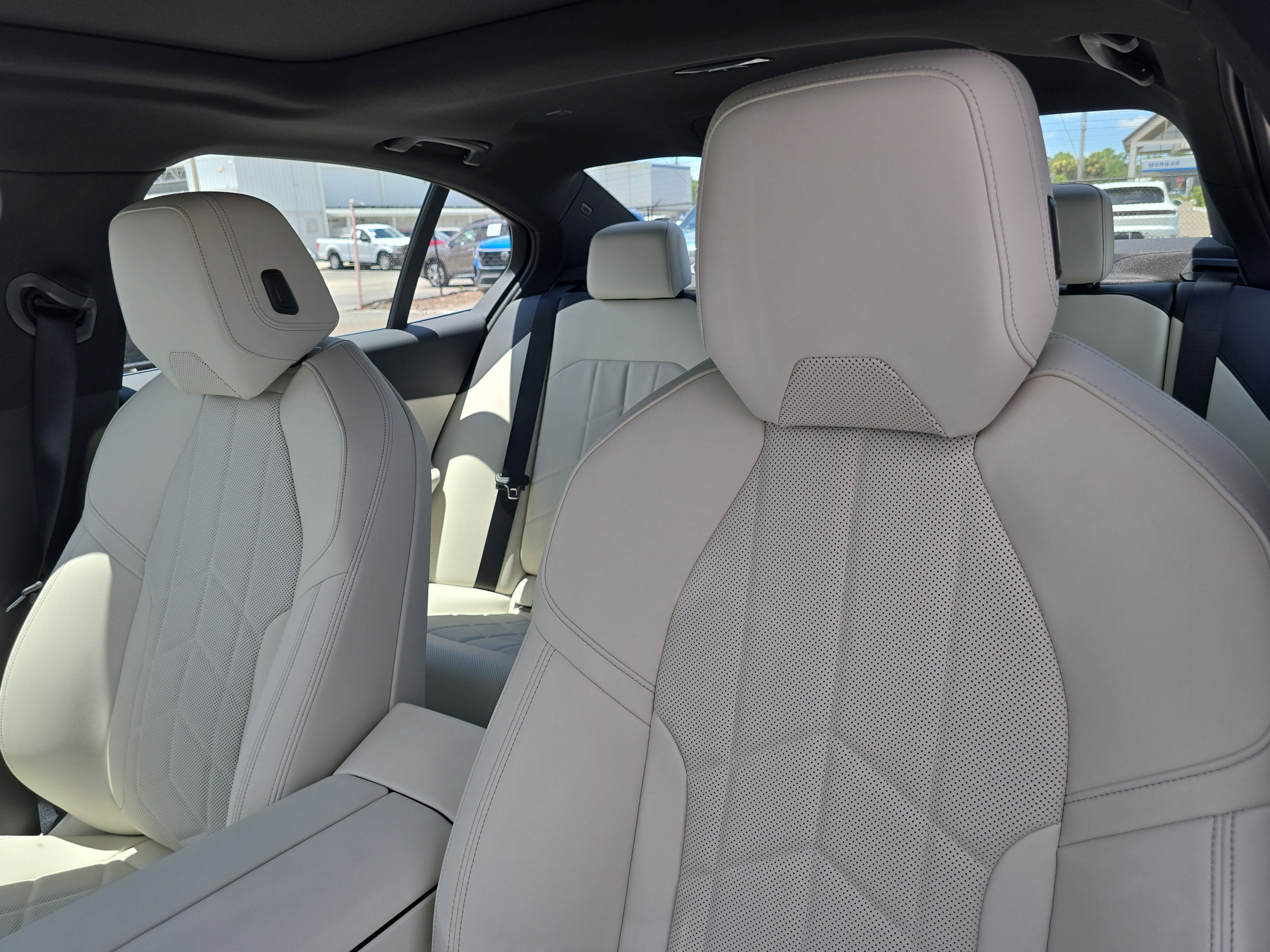 New 2026 BMW 530i xDrive w/ M Sport Package image 22