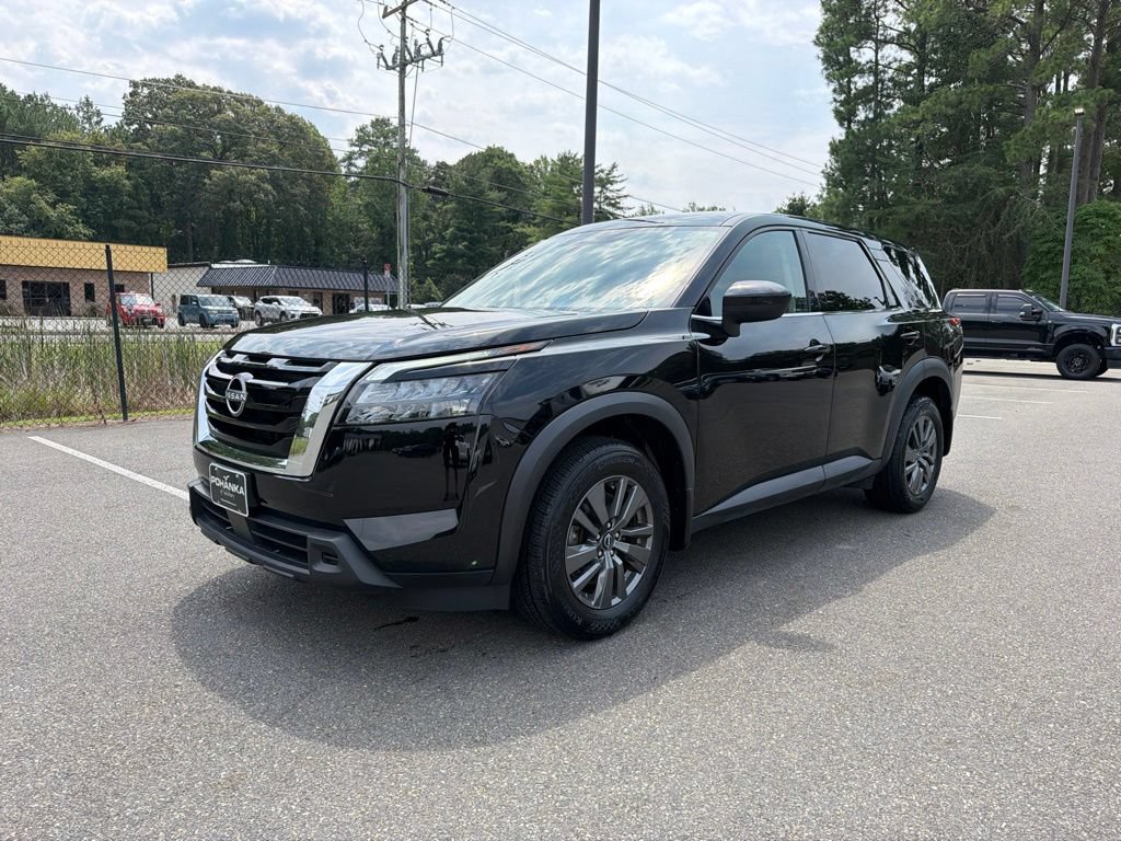Certified 2024 Nissan Pathfinder S w/ Cargo Package AWD/4WD image 2
