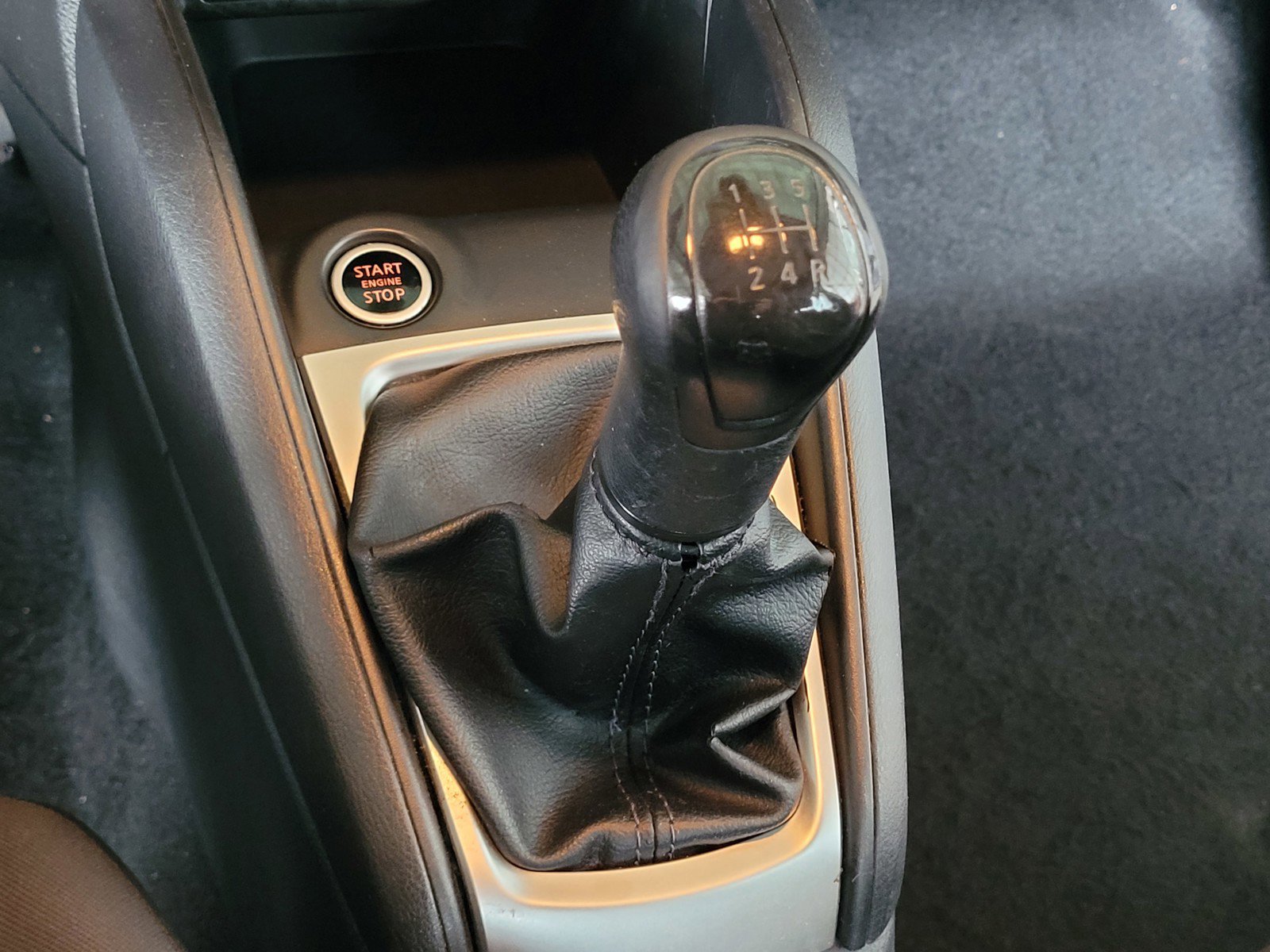 Used 2020 Nissan Versa S image 15