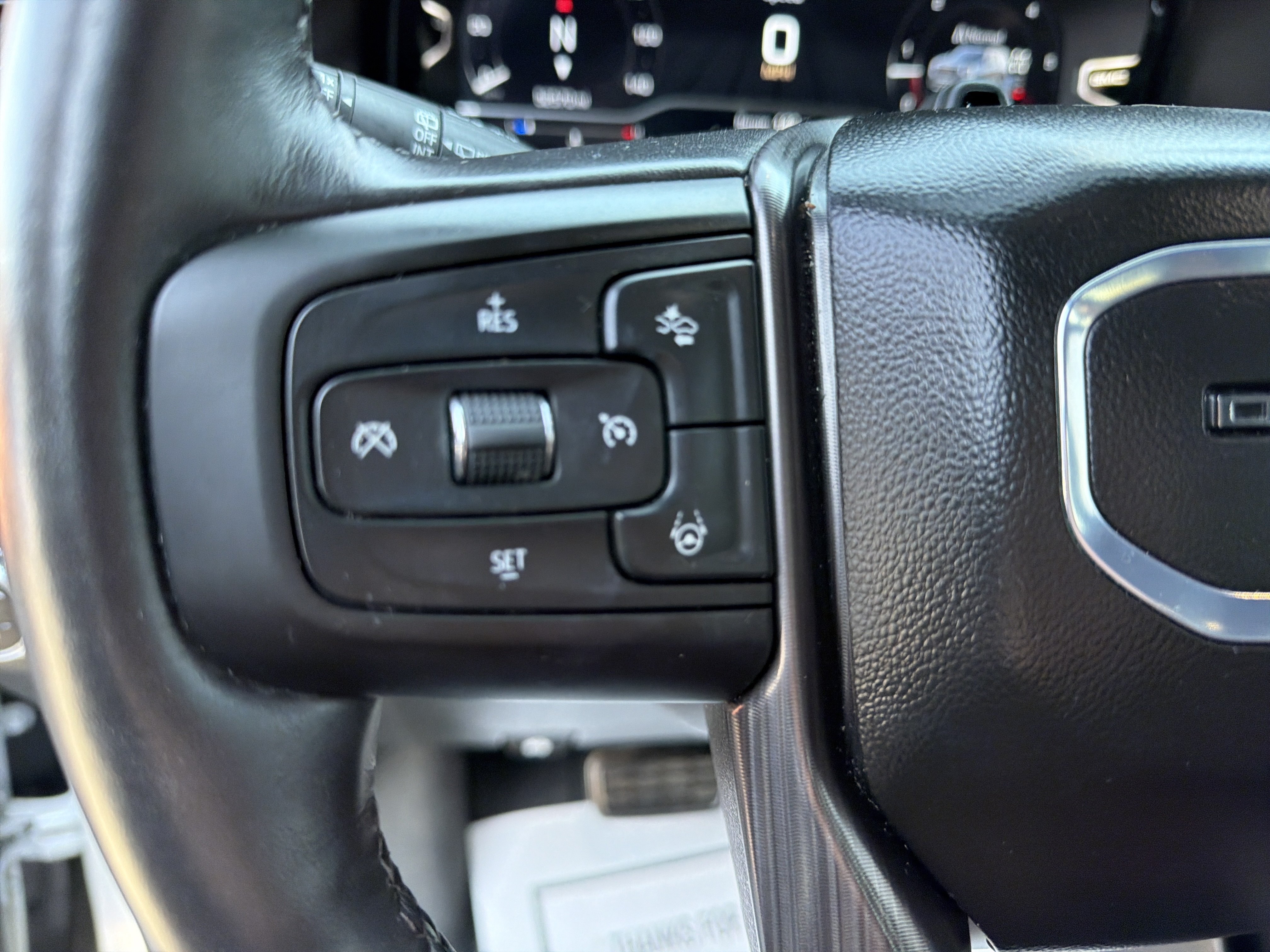 Used 2024 GMC Yukon Denali Ultimate AWD/4WD image 20
