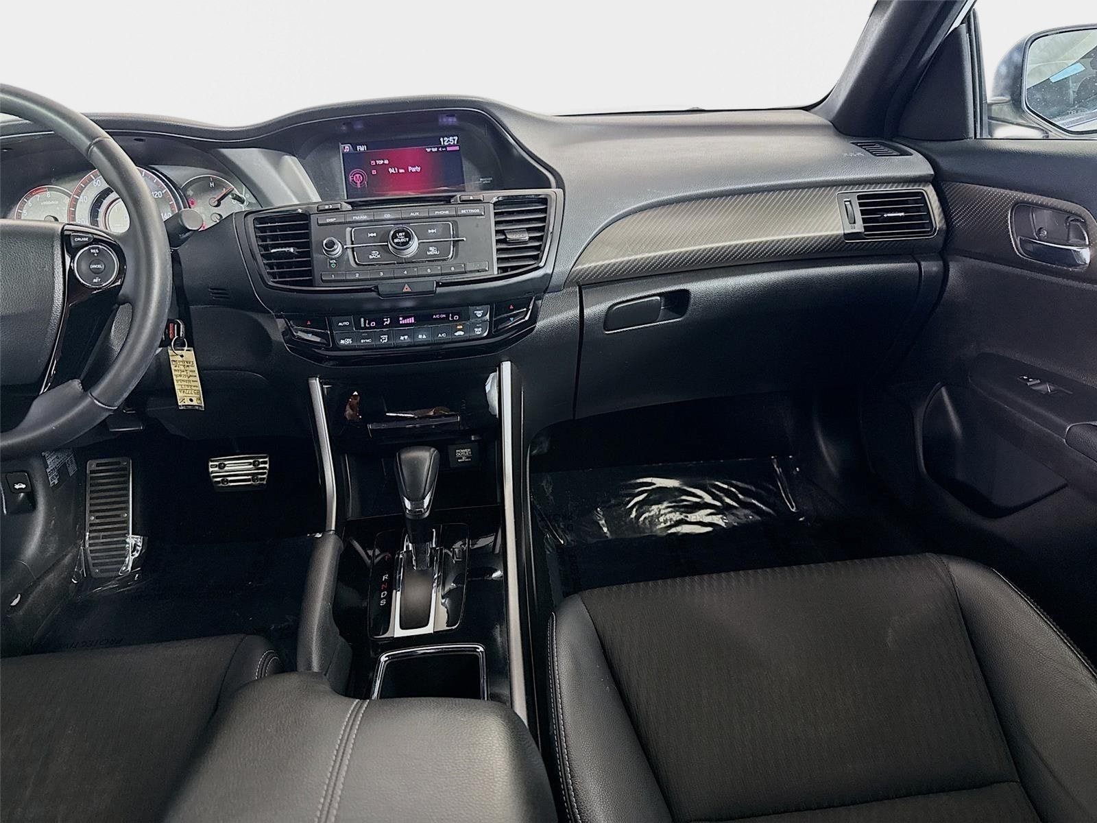 Used 2017 Honda Accord Sport image 23