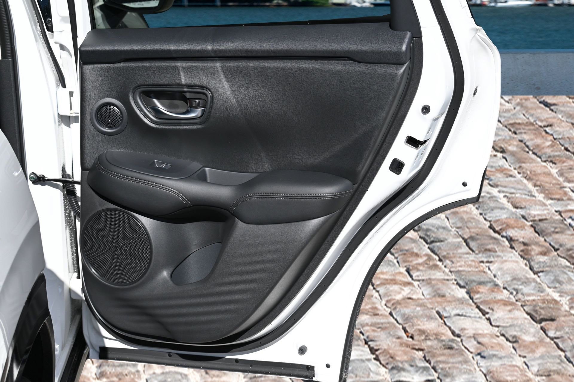 New 2026 Honda HR-V EX-L image 13