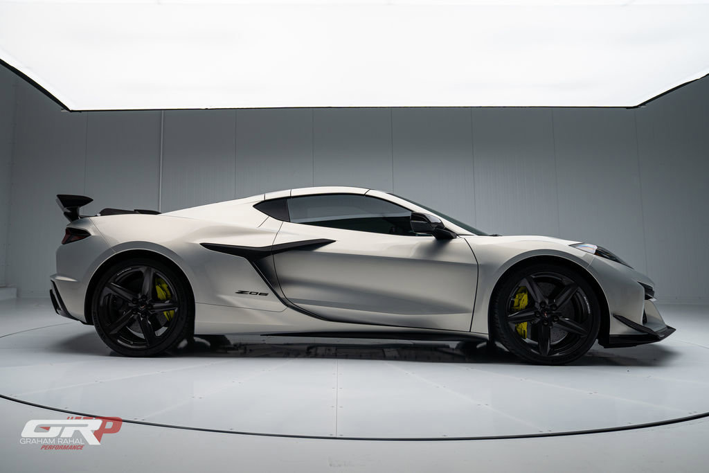 Used 2023 Chevrolet Corvette Z06 w/ Stealth Interior Trim Package image 7