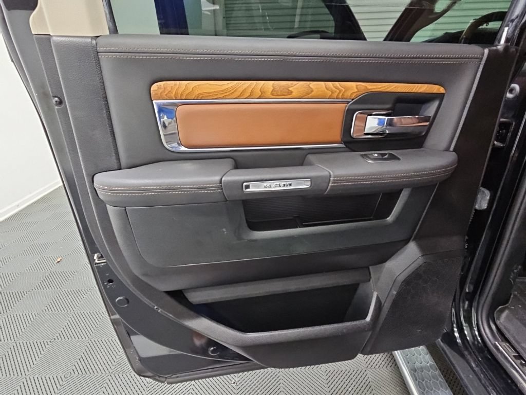 Used 2016 RAM 1500 Laramie Longhorn w/ Convenience Group AWD/4WD image 37