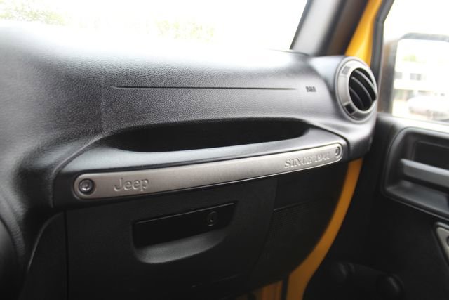 Used 2015 Jeep Wrangler Sport w/ Trailer Tow Group AWD/4WD image 18