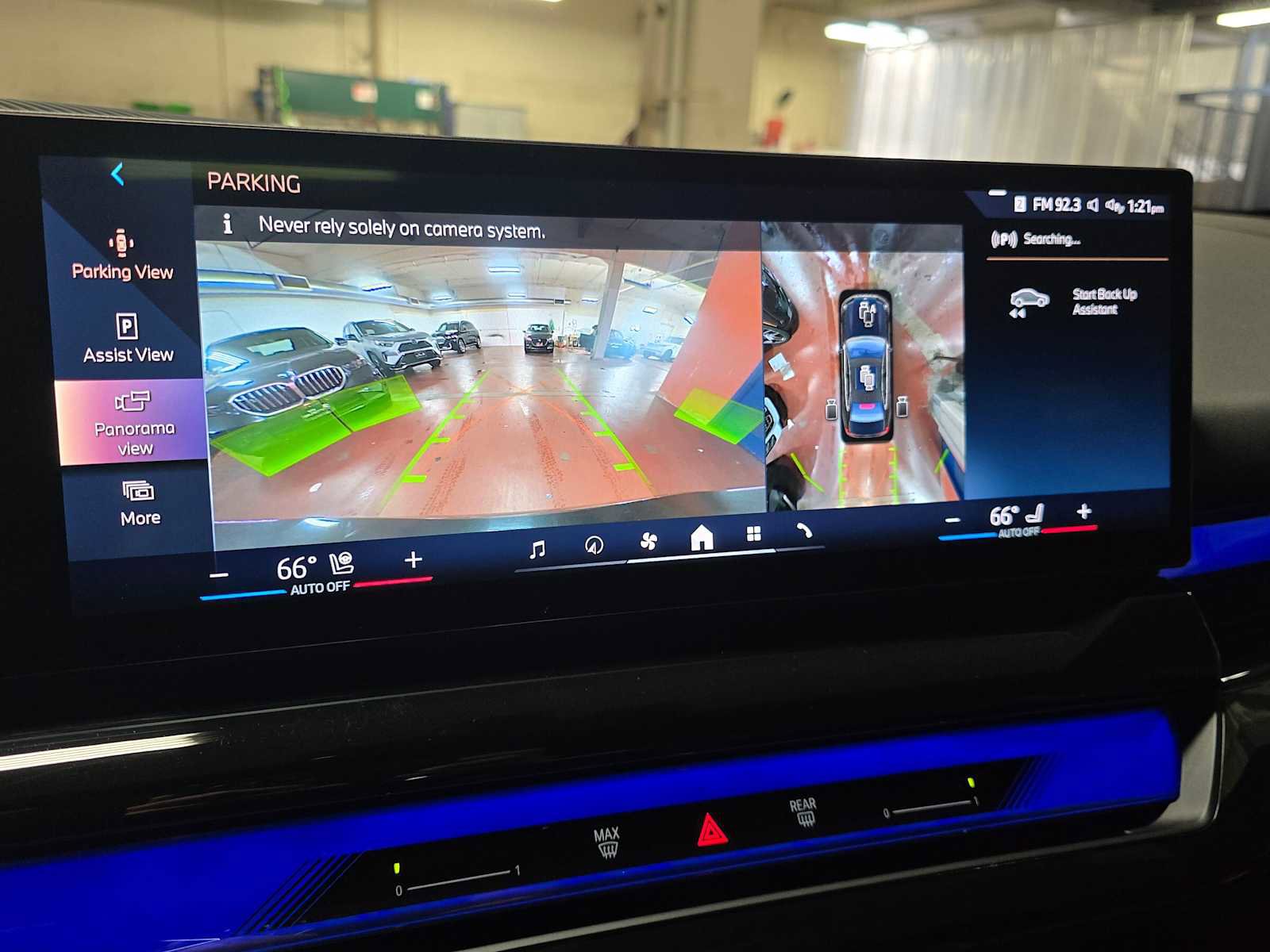 Used 2025 BMW i5 xDrive40 w/ Premium Package image 31