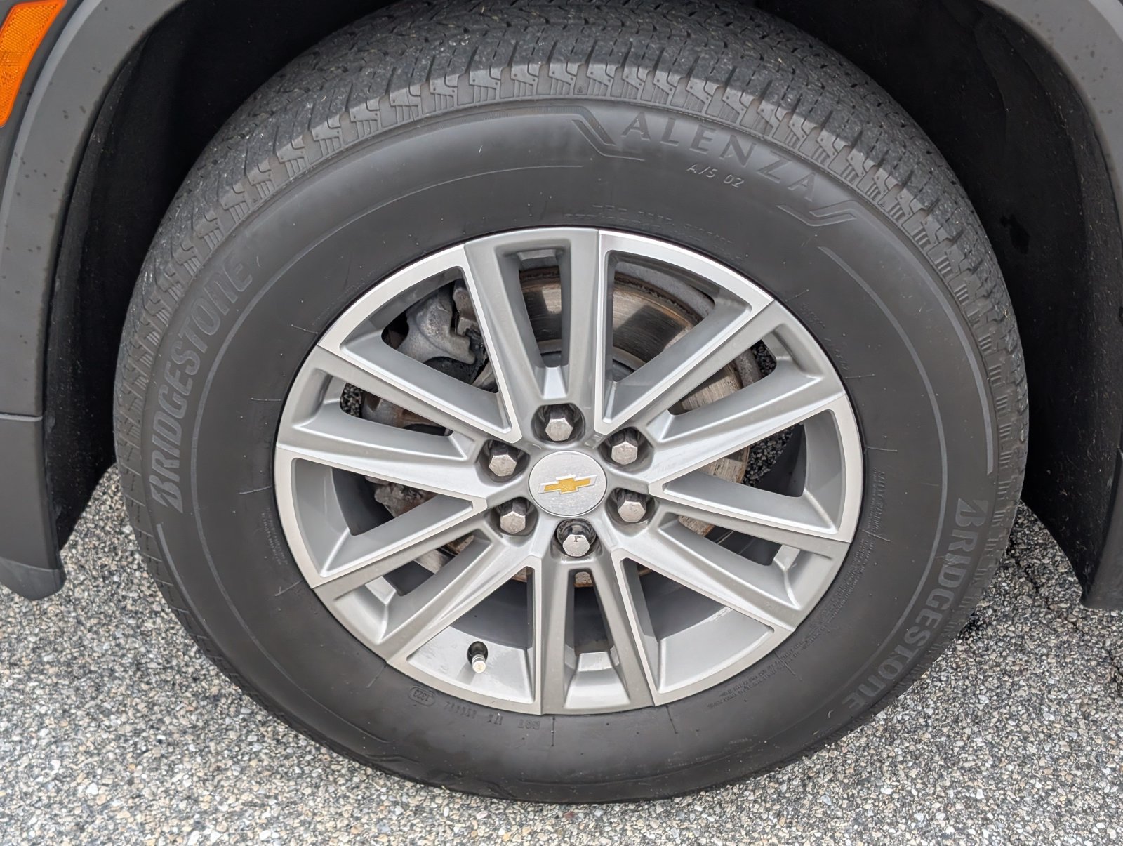Used 2023 Chevrolet Traverse LT AWD/4WD image 11